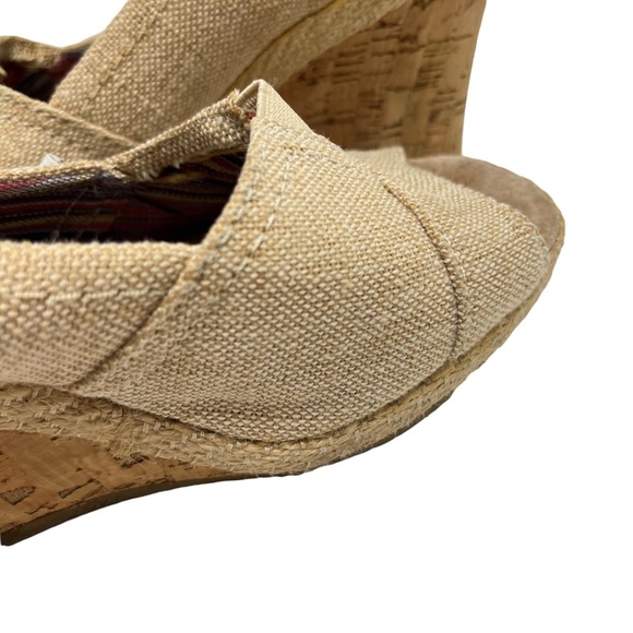 TOMS Wedges Peep Toe Cork Canvas Burlap Espadrilles High Heels Shoes Beige sz 6 - Picture 12 of 16